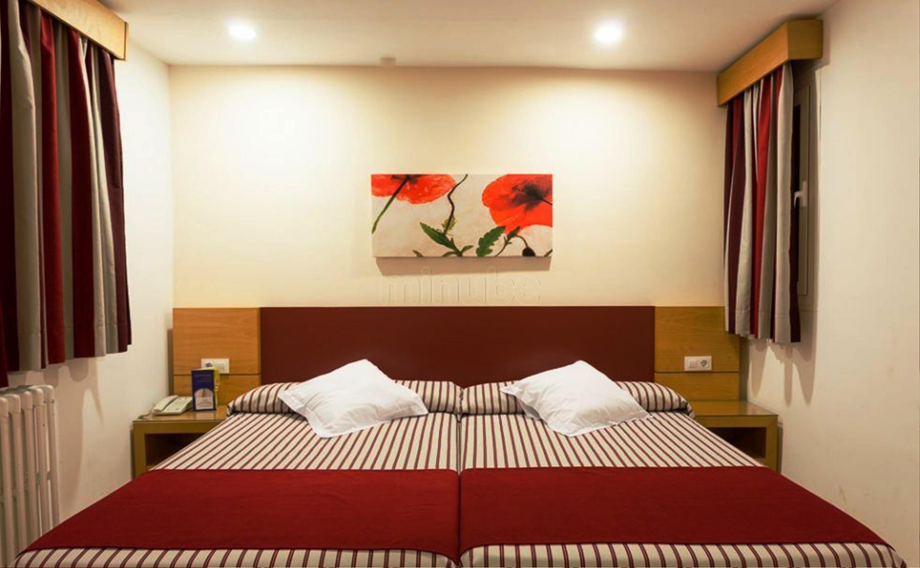 Hotel Amic Colon Пальма-де-Майорка Екстер'єр фото