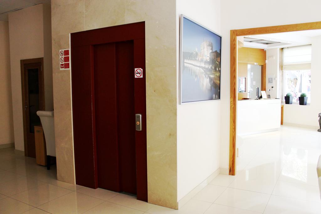 Hotel Amic Colon Пальма-де-Майорка Екстер'єр фото