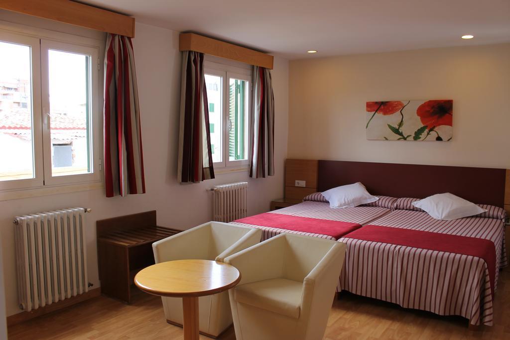 Hotel Amic Colon Пальма-де-Майорка Екстер'єр фото